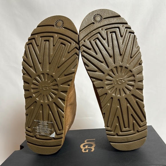 UGG Tan Chukka Boots for Men - Picture 4 of 5